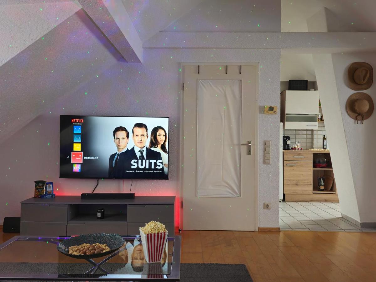 Sauna - Massage -Bodensee-Cinema Feeling- Home Sharing - Parking - Kueche Радольфцелль-ам-Бодензе Екстер'єр фото