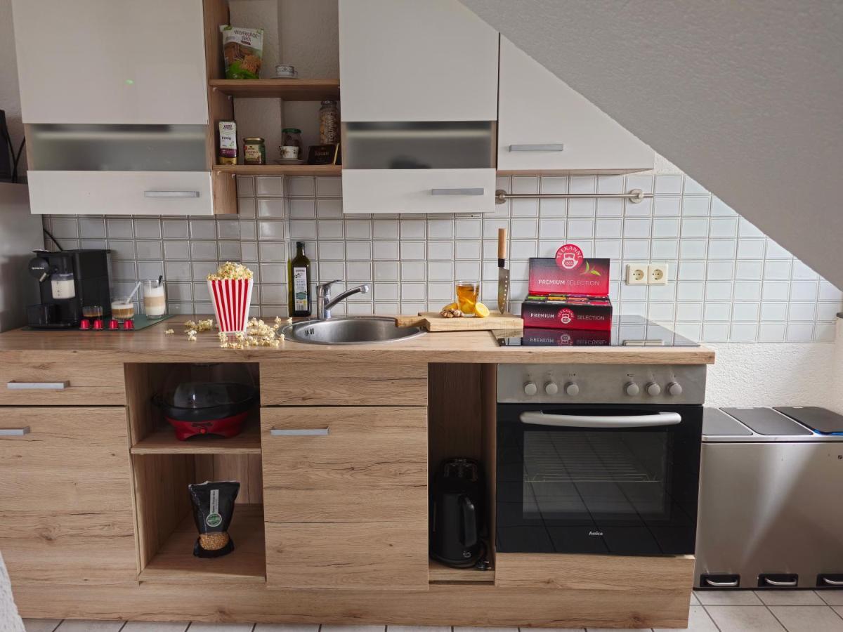 Sauna - Massage -Bodensee-Cinema Feeling- Home Sharing - Parking - Kueche Радольфцелль-ам-Бодензе Екстер'єр фото
